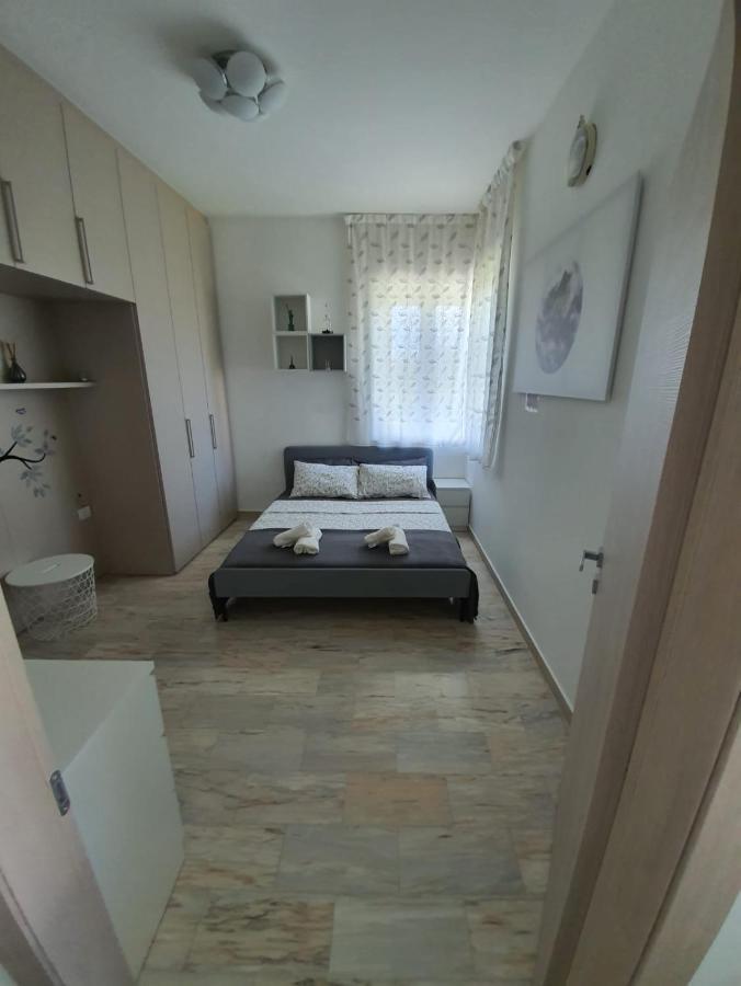 Casa Bella Pensionat Ponti sul Mincio Exteriör bild